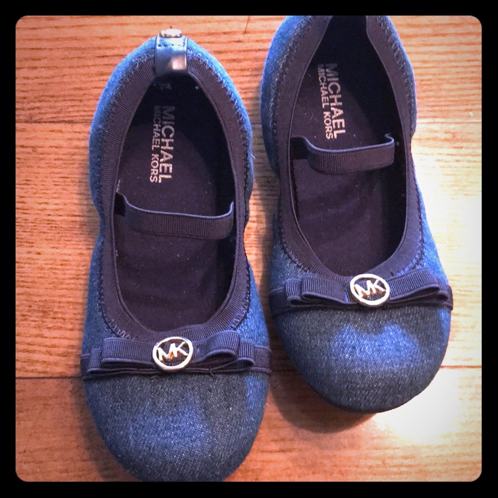 Girls size 11 Michael Kors flats NWOT